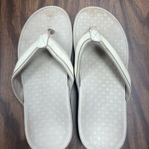 Women's Vionic tide white Flip Flops